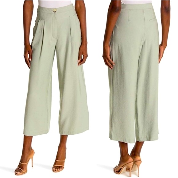 Topshop | High-Waisted Pants | Pleated, Cropped, & Wide Leg - Picture 1 of 7